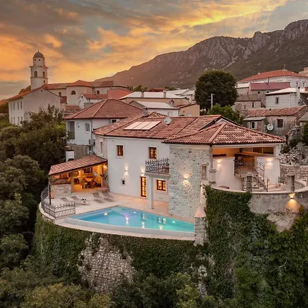 Eve's Castle Bribir