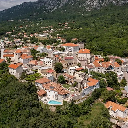 Villa Eve's Castle