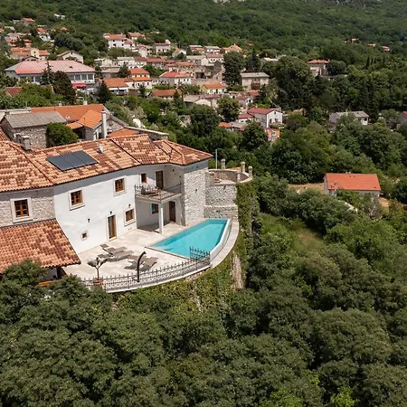 Villa Eve's Castle